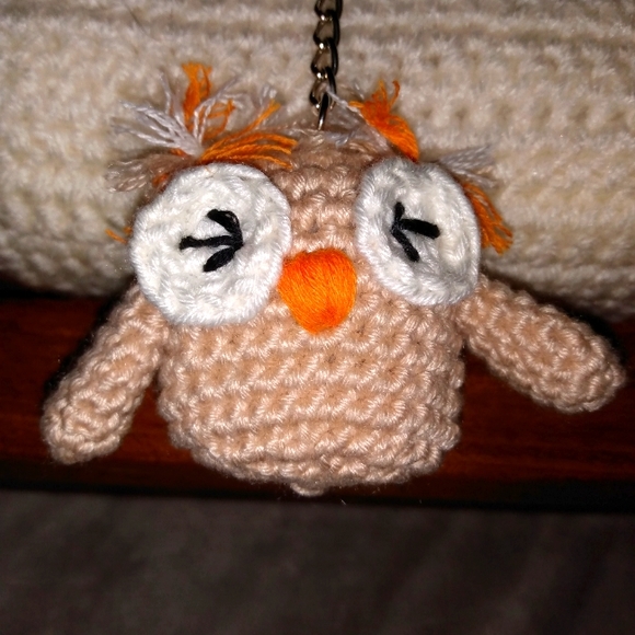 🦉NEW Keychain Owl Backpack Tag HANDCRAFTED Crochet - Picture 2 of 5